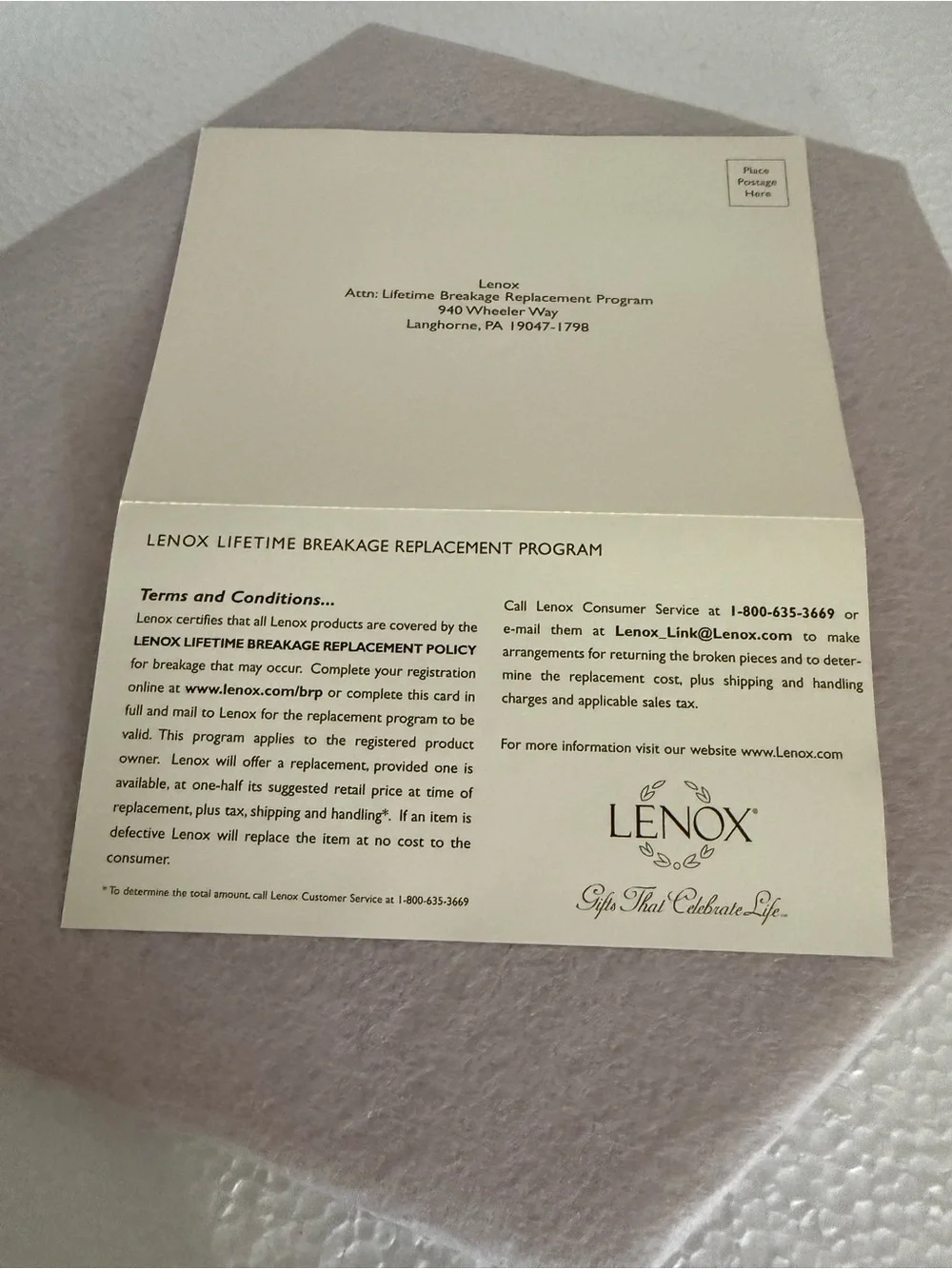 Lenox Legacy Edition Winter Seasonal Vase Cardinals & Holly Limited Edition COA